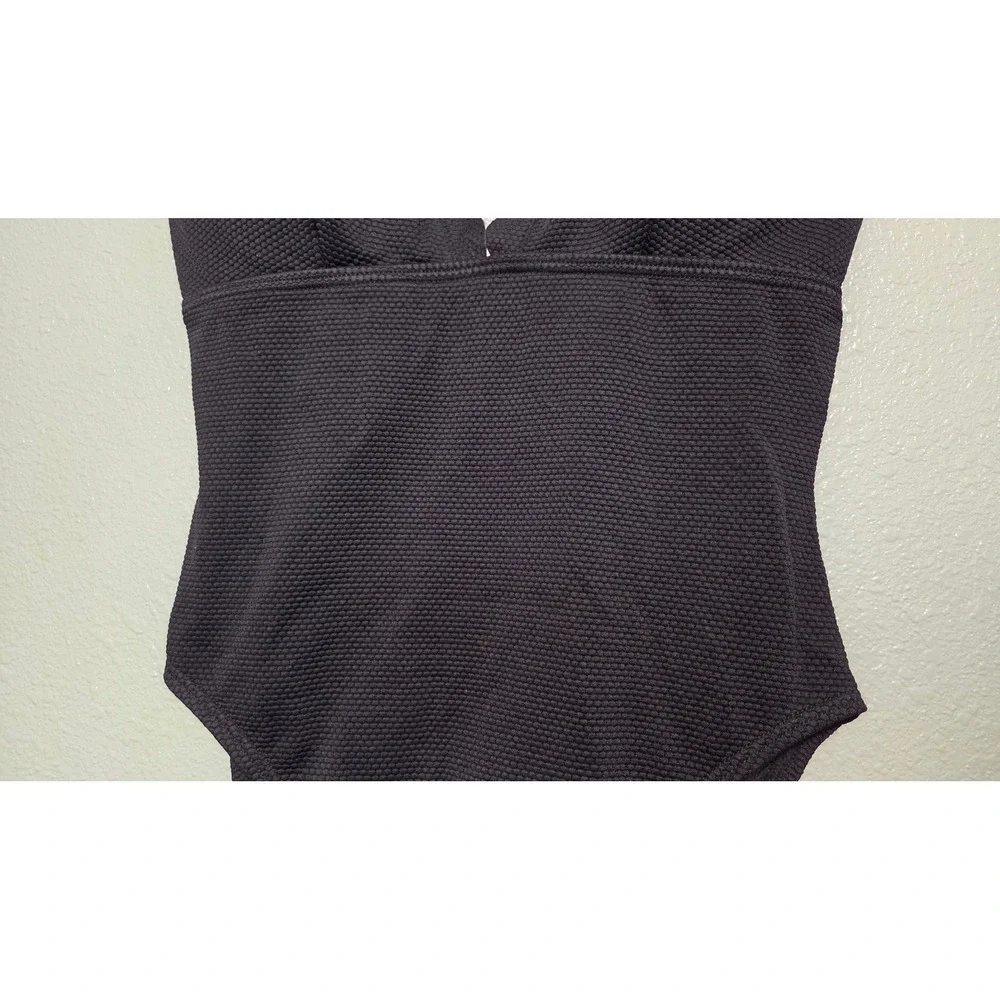 Kate Spade One Piece Swimsuit Med. Black Scalloped Plunge Textured Resort Beach